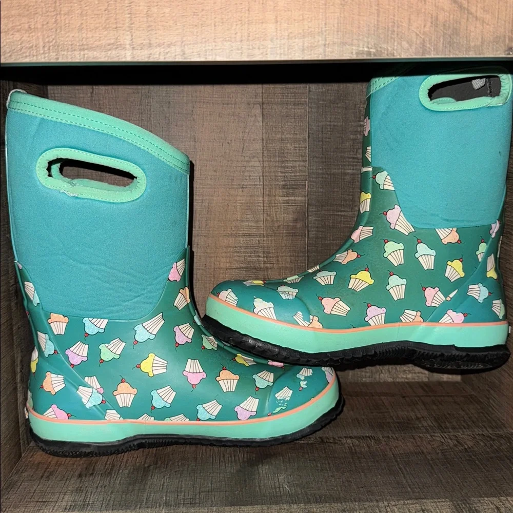 BOGS Cupcake  Boot- size 5